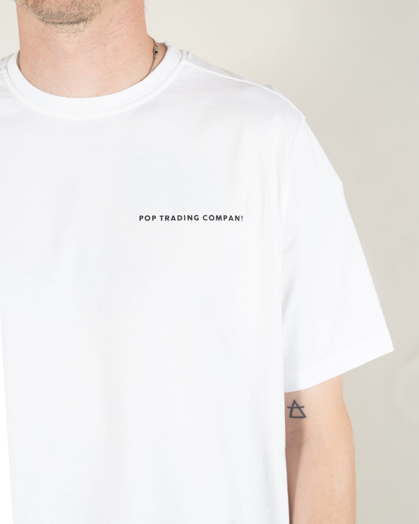 LOGO TEE (WHITE/BLACK)